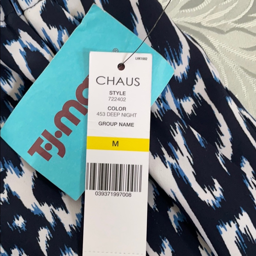 Chaus - Picture 7 of 9